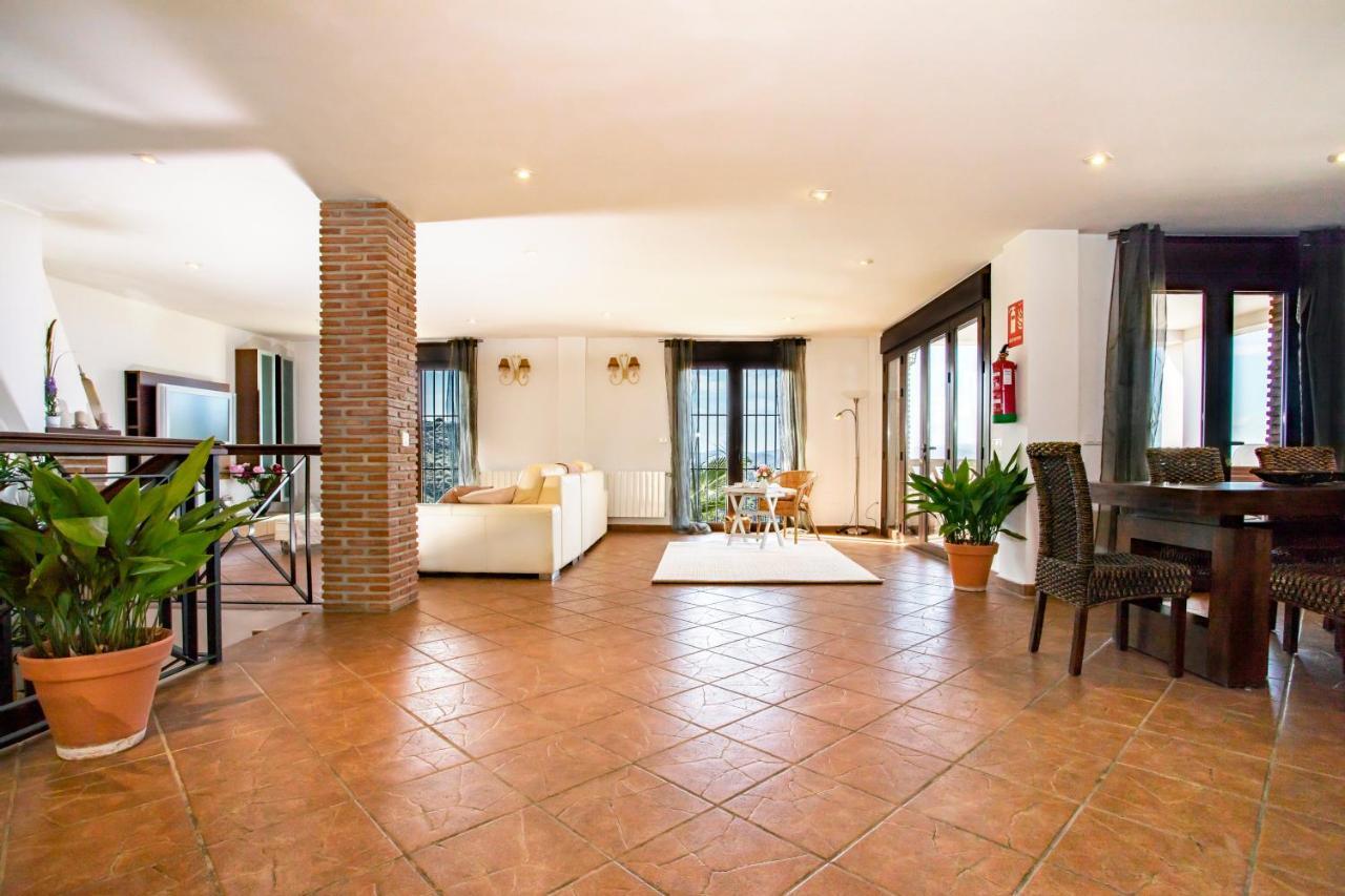 Holiday Home El Encinar Alcaucin Exterior photo