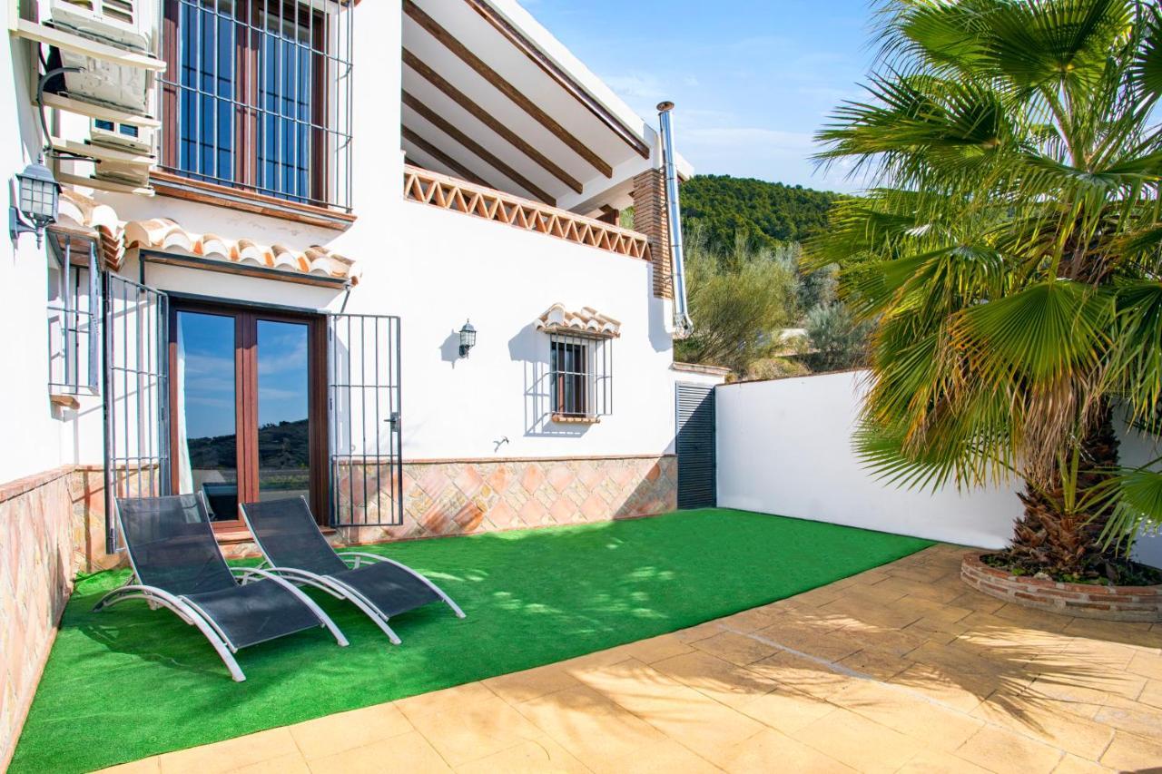 Holiday Home El Encinar Alcaucin Exterior photo